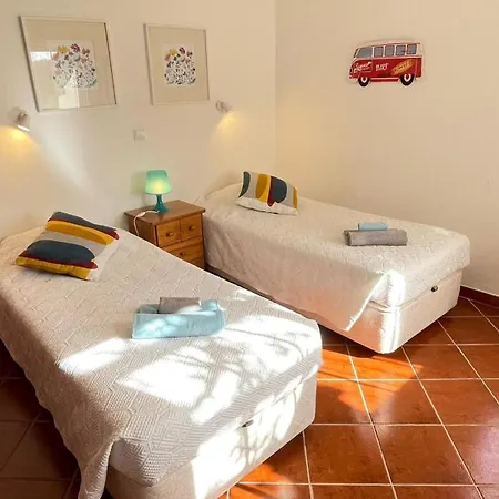 Superb With Patio And Direct Access To Pool *