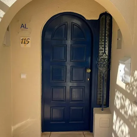 Superb With Patio And Direct Access To Pool *