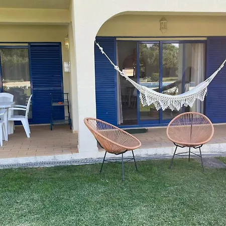 Superb With Patio And Direct Access To Pool אלבור